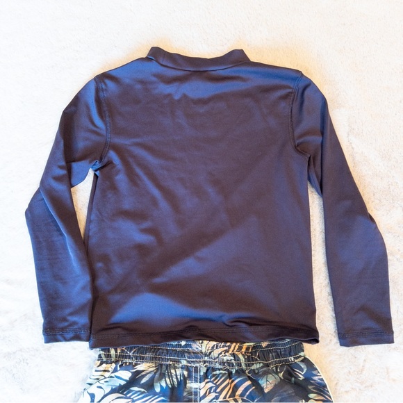 Tommy Bahama Cat & Jack Swim Trunks Swimsuit Rash Guard Tropical Navy Blue 4T - Picture 8 of 9